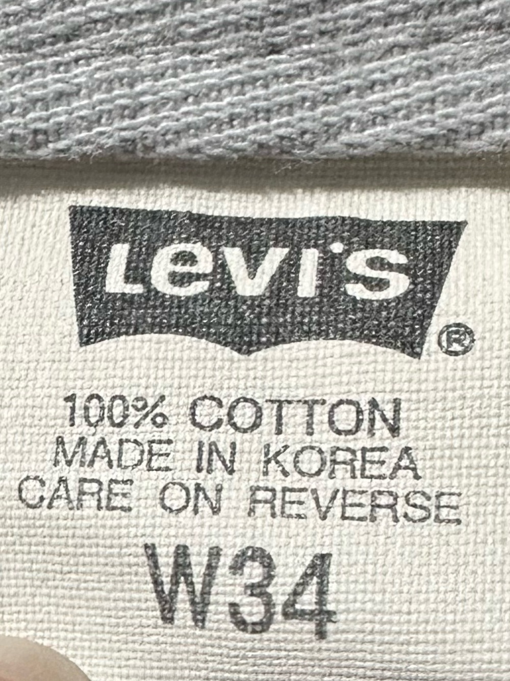 Vintage Levi’s SilverTab Khaki Men's Cargo Shorts Size 34 - Picture 6 of 7